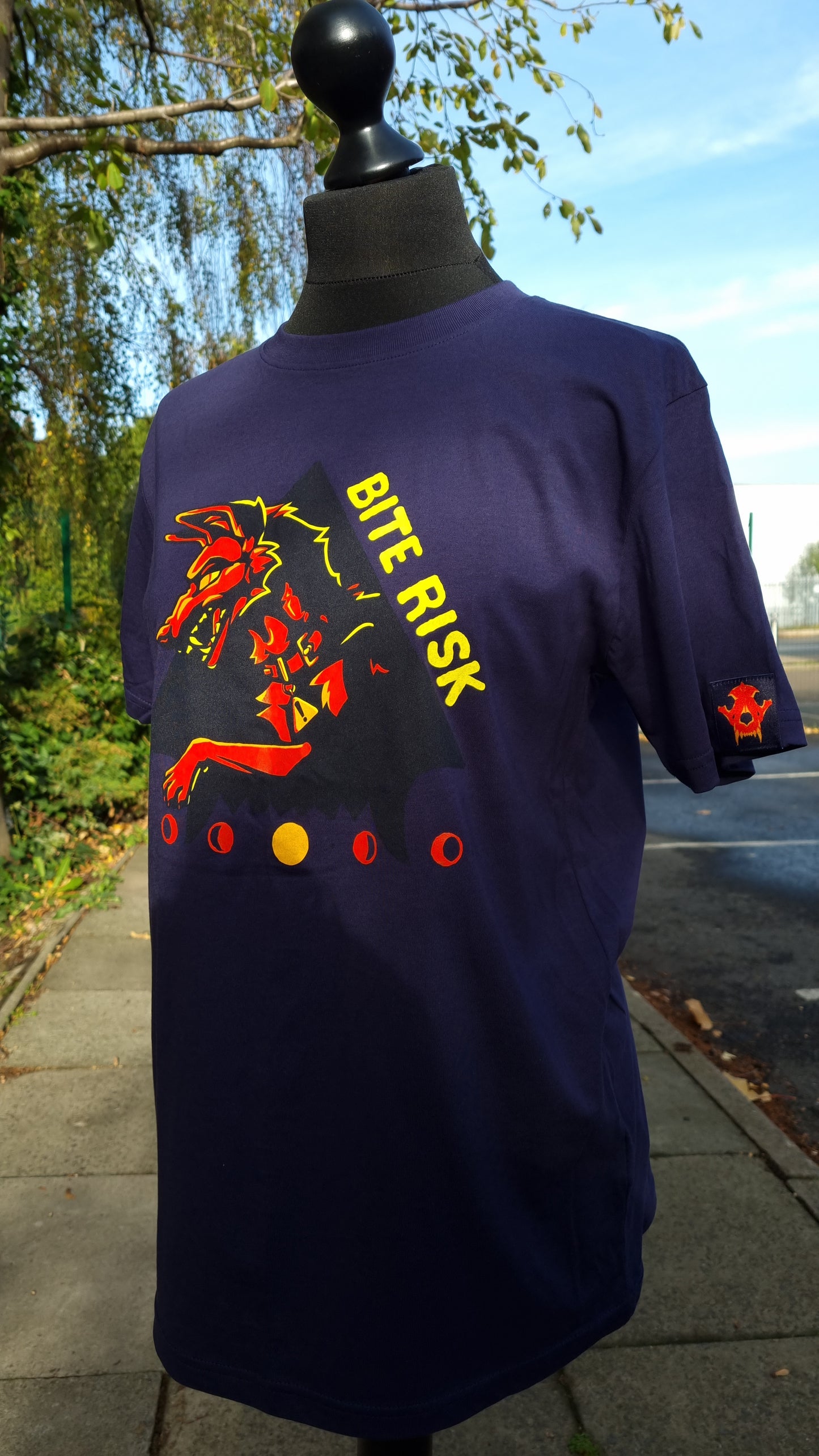 T-Shirt : Bite Risk Navy