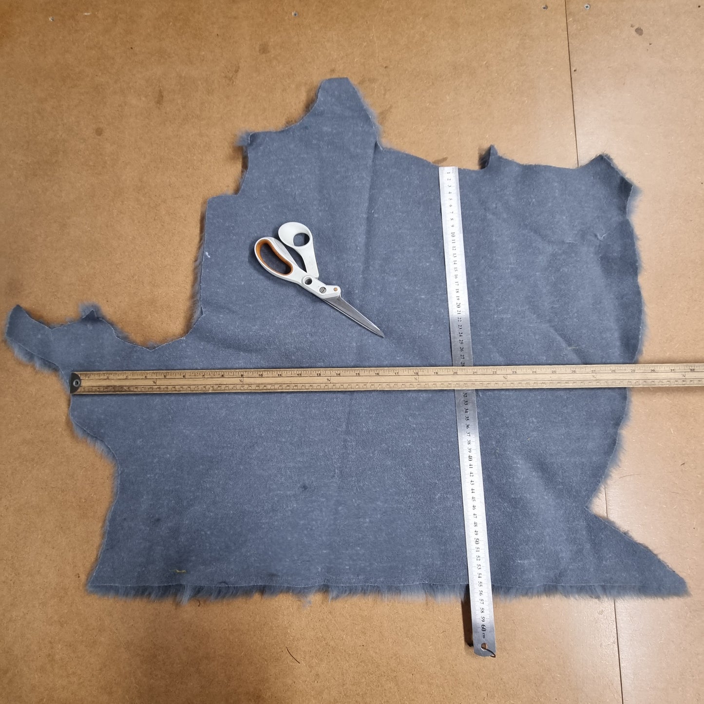 Fabric : Fur Off-Cuts & Scraps