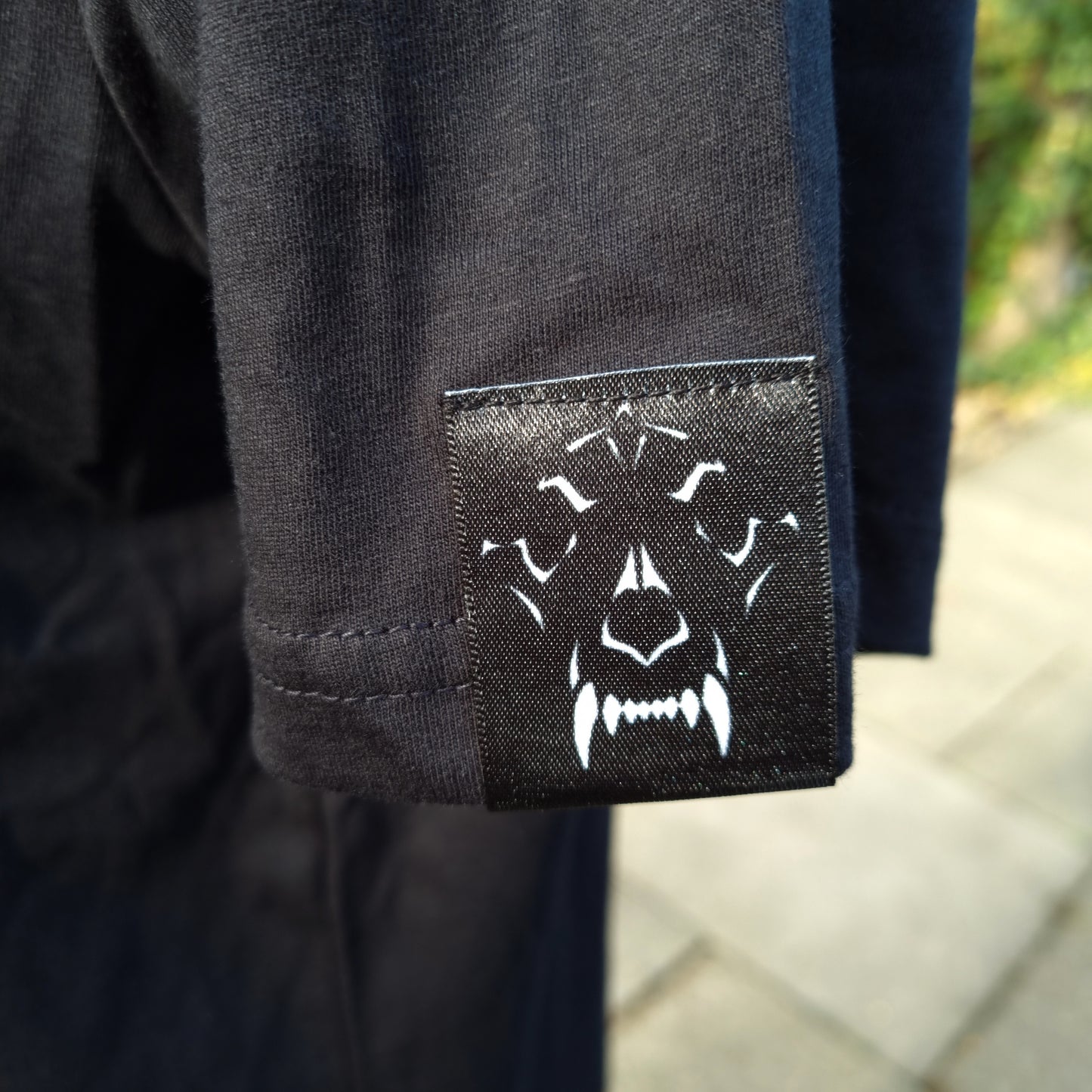 T-Shirt : Bite Risk Black Glow In The Dark