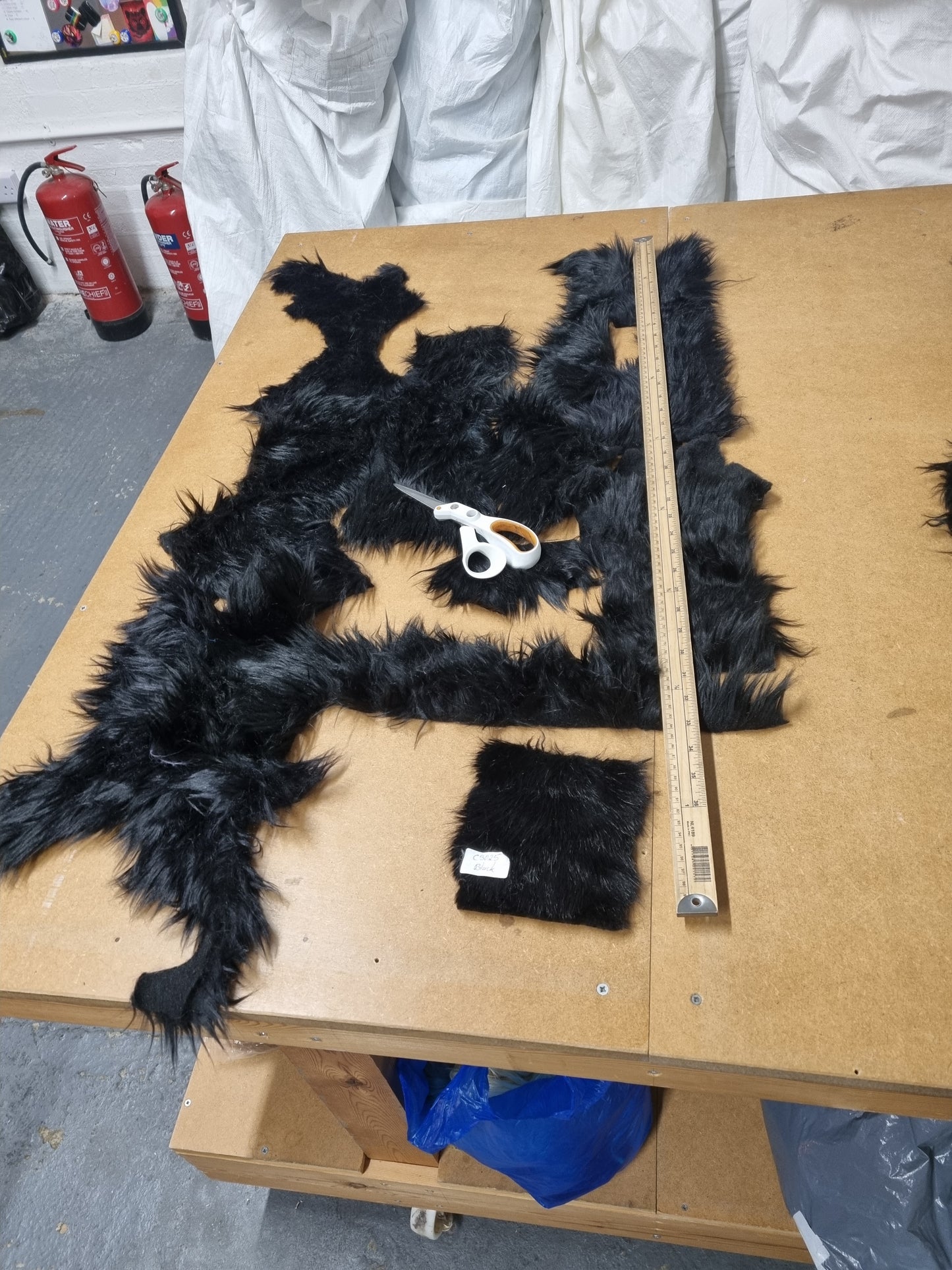 Fabric : Fur Off-Cuts & Scraps