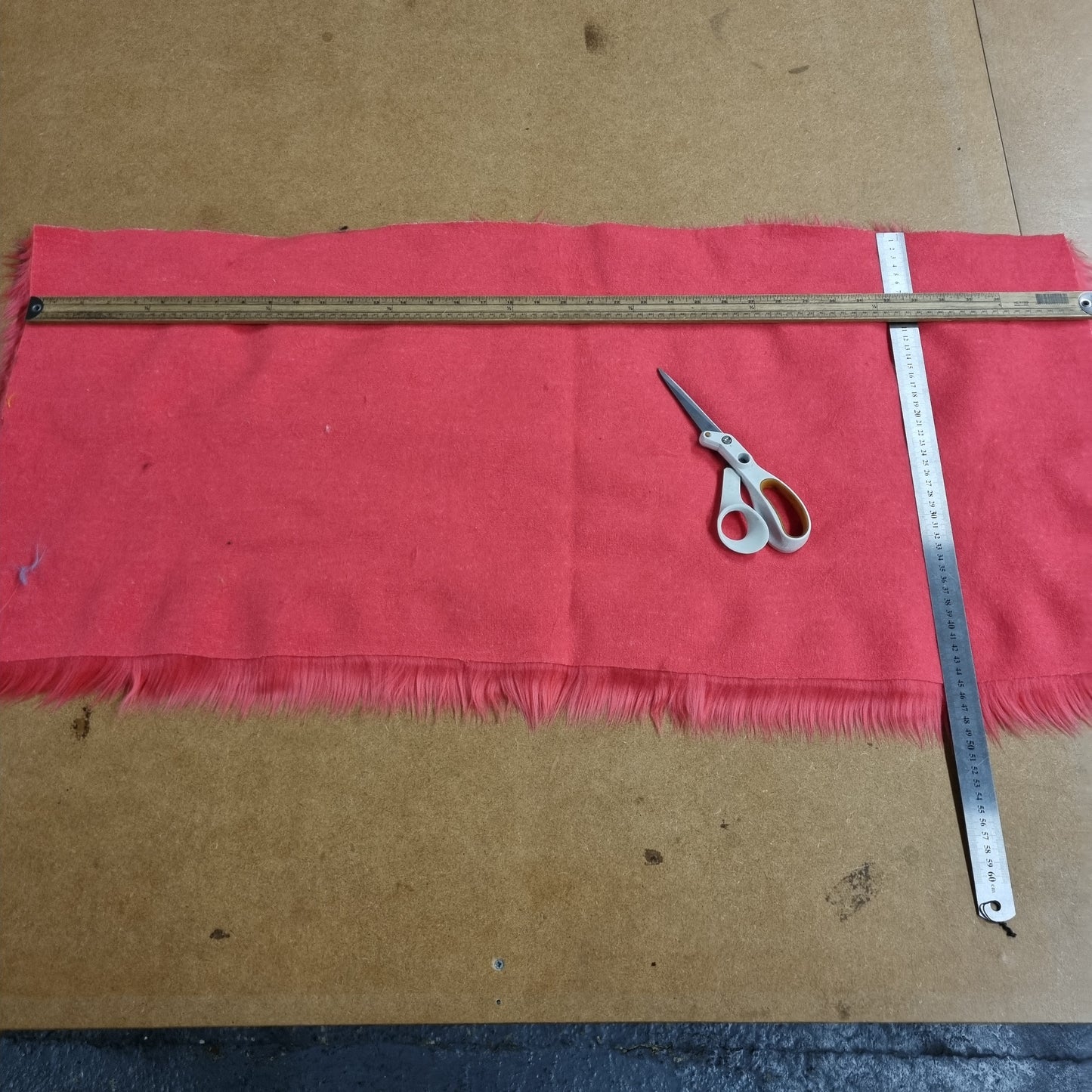 Fabric : Fur Off-Cuts & Scraps
