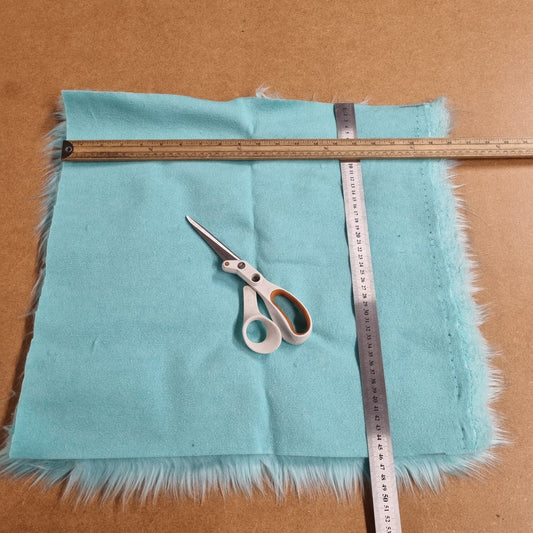 Fabric : Fur Off-Cuts & Scraps