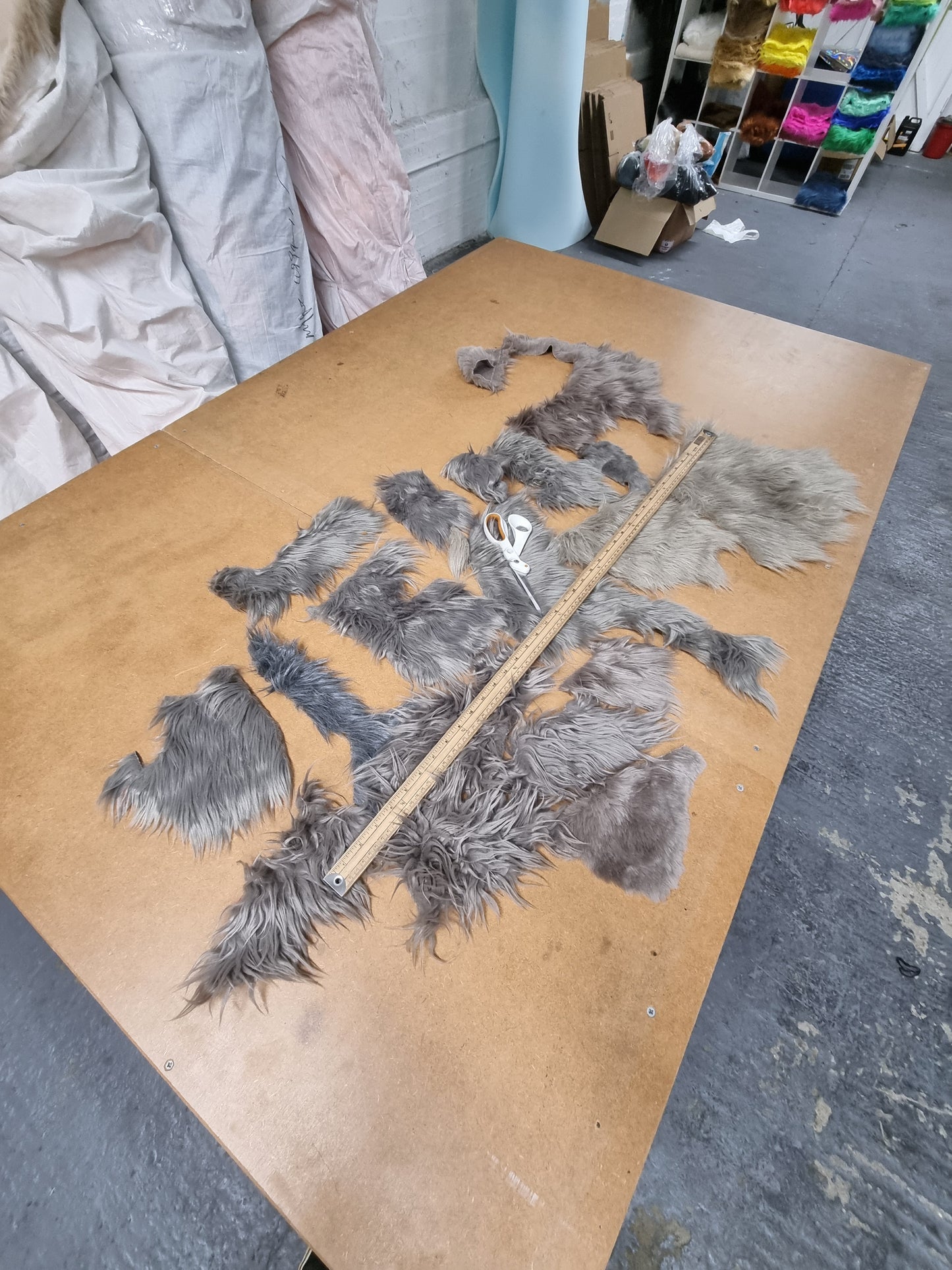 Fabric : Fur Off-Cuts & Scraps