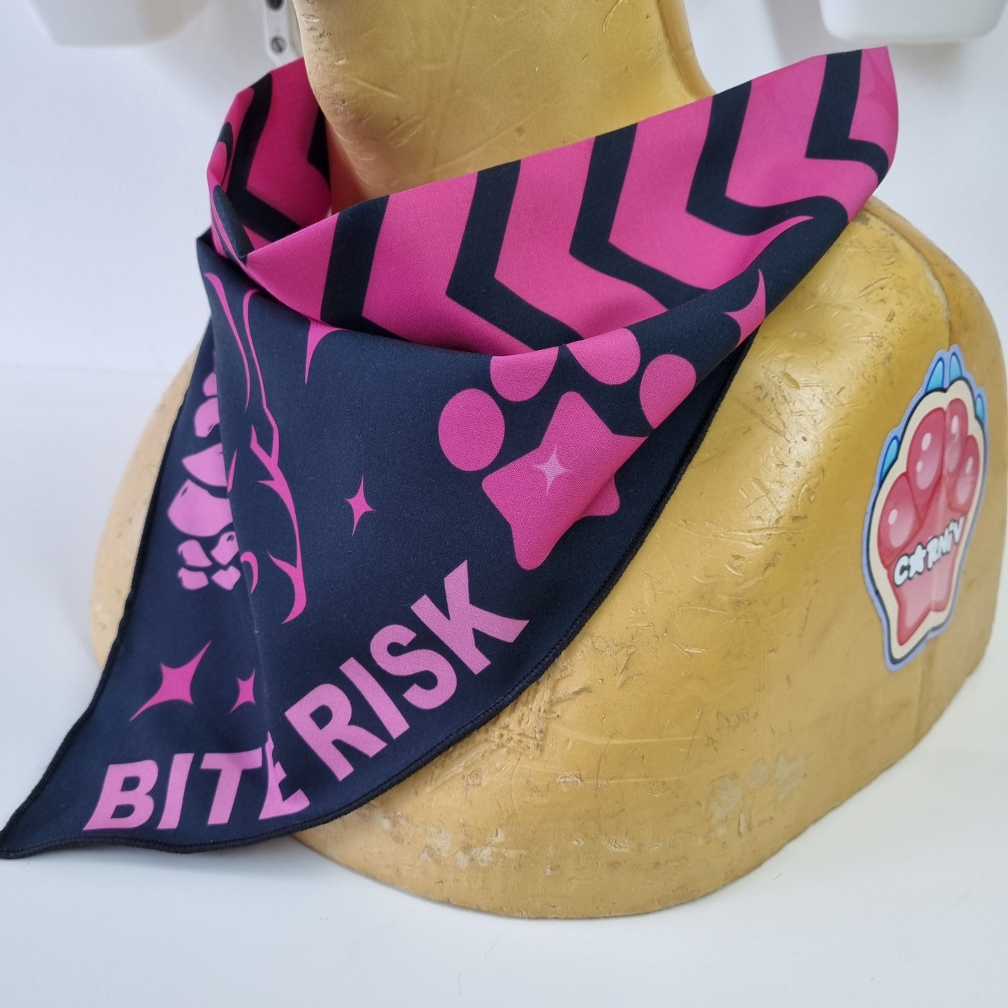 Bandana : Bite Risk Pink