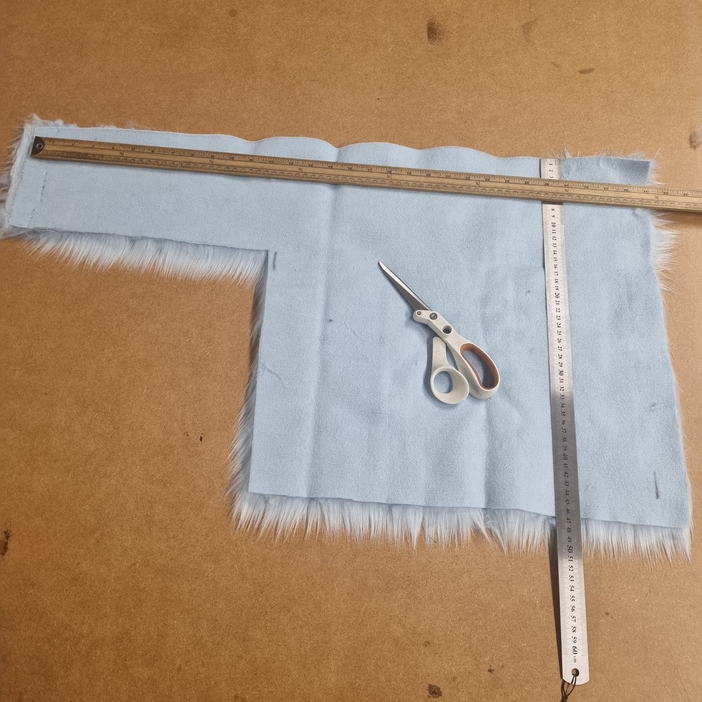 Fabric : Fur Off-Cuts & Scraps