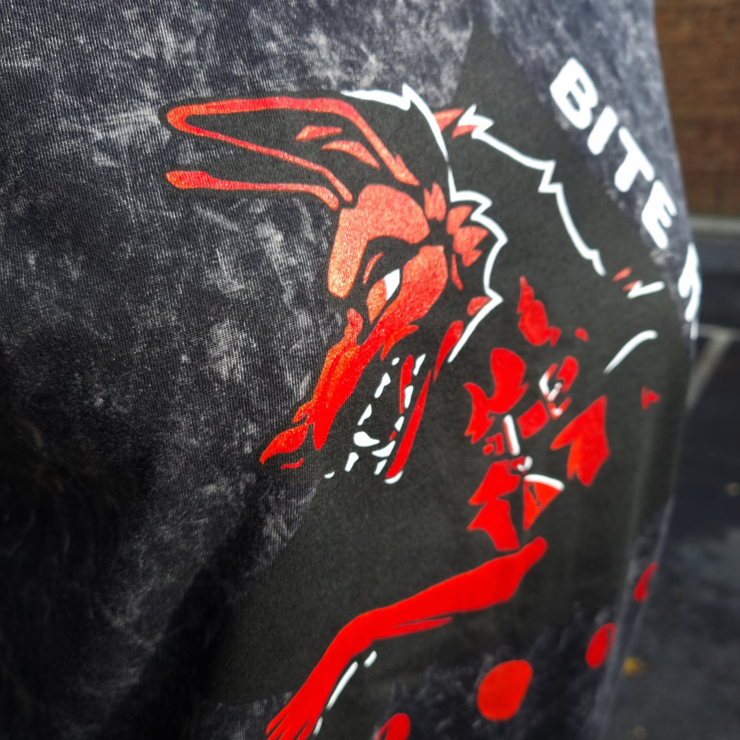 T-Shirt : Bite Risk Red