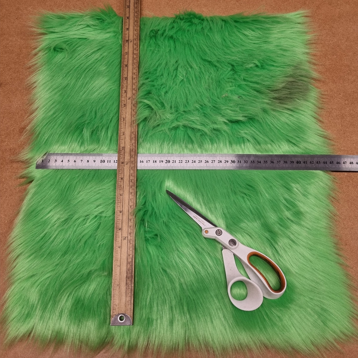 Fabric : Fur Off-Cuts & Scraps