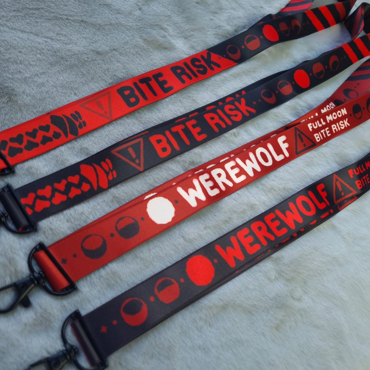 Lanyard : Bite Risk Red