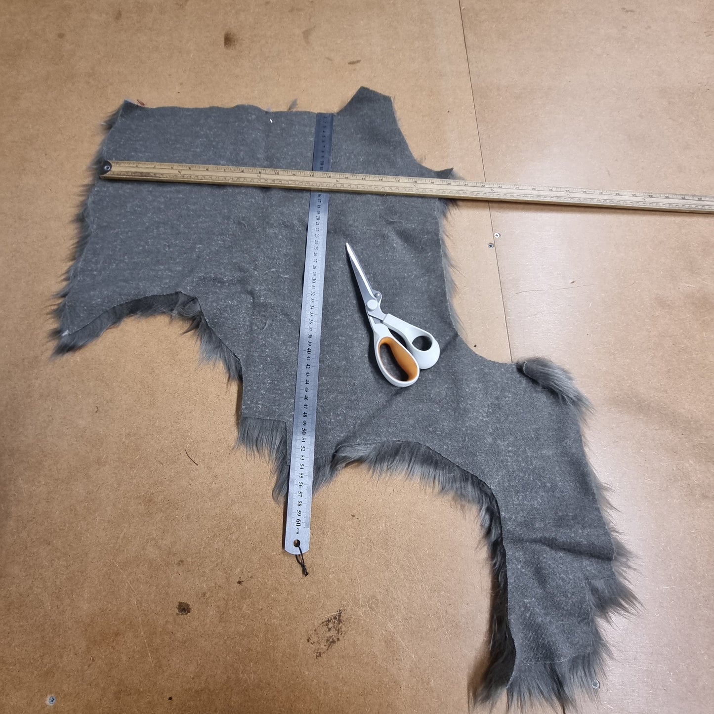 Fabric : Fur Off-Cuts & Scraps