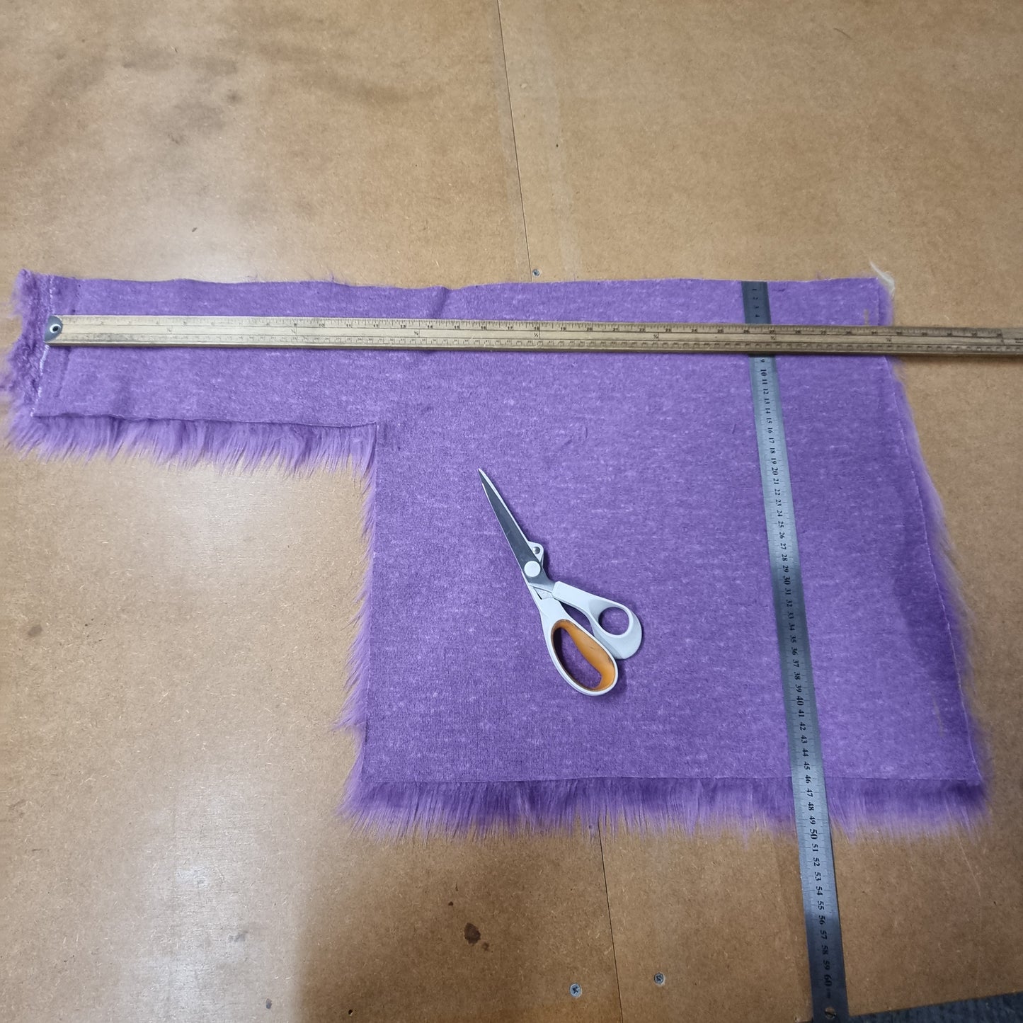 Fabric : Fur Off-Cuts & Scraps
