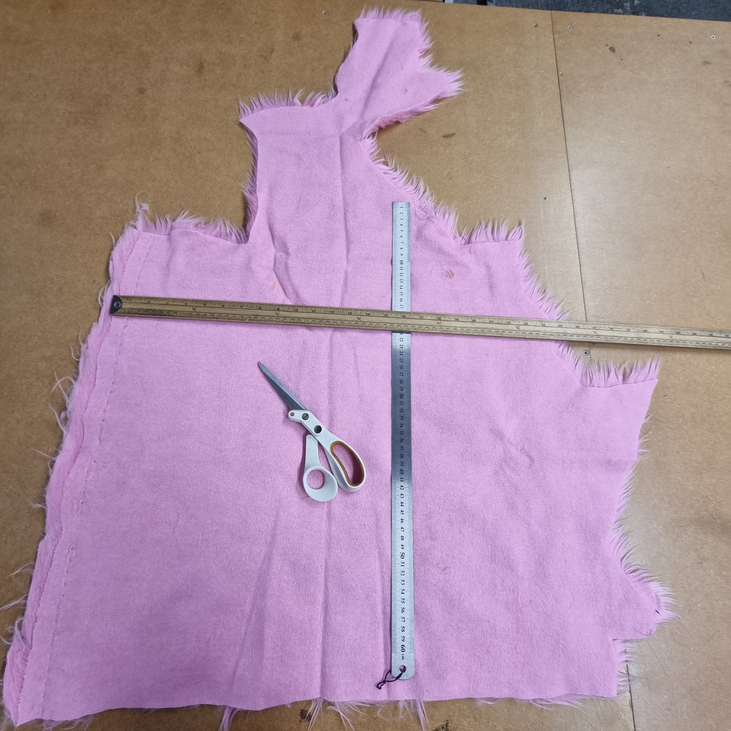Fabric : Fur Off-Cuts & Scraps